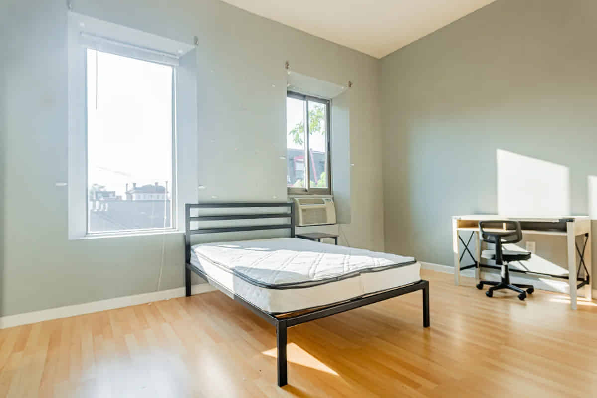 1517 N 15th St, Philadelphia - Philadelphia, Pennsylvania, United States - 5 Beds 3 Baths - Bedroom