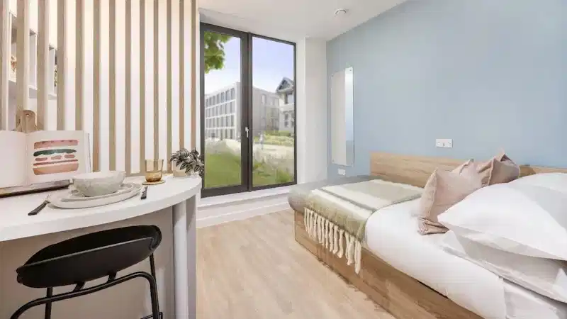 Common Area?w=400&h=260&fit=crop&q=40&auto=format&trim=auto