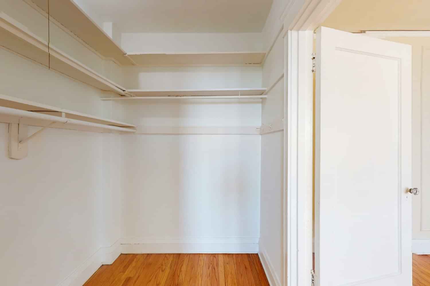 Branscome Apartments, St. Louis - St. Louis, Missouri, United States - Amenities