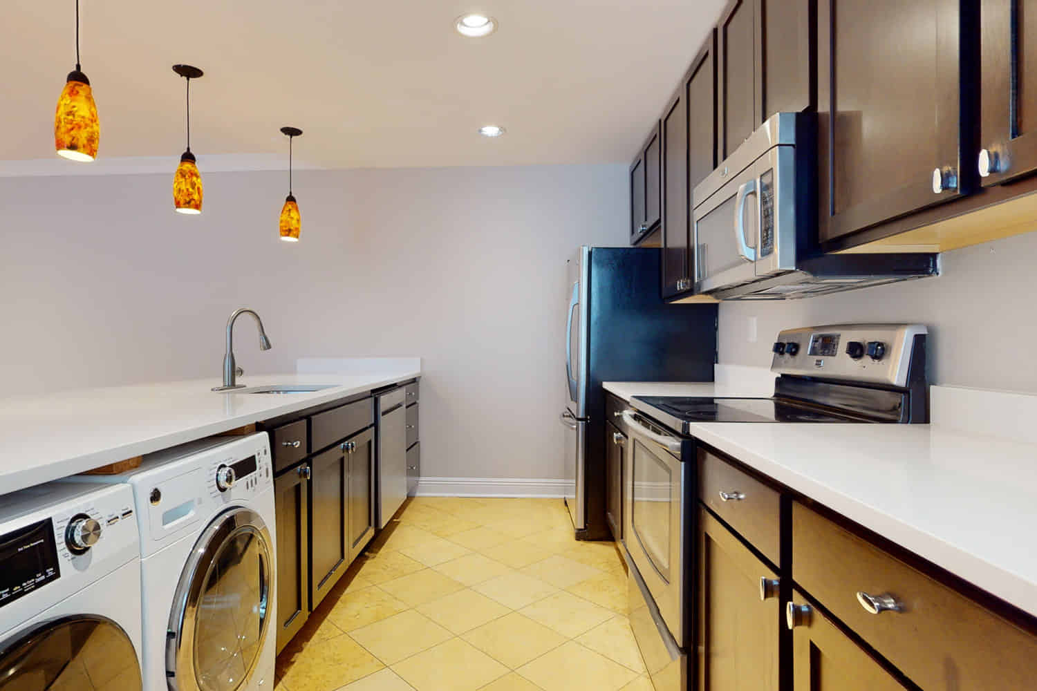 Exterior?w=400&h=260&fit=crop&q=40&auto=format&trim=auto