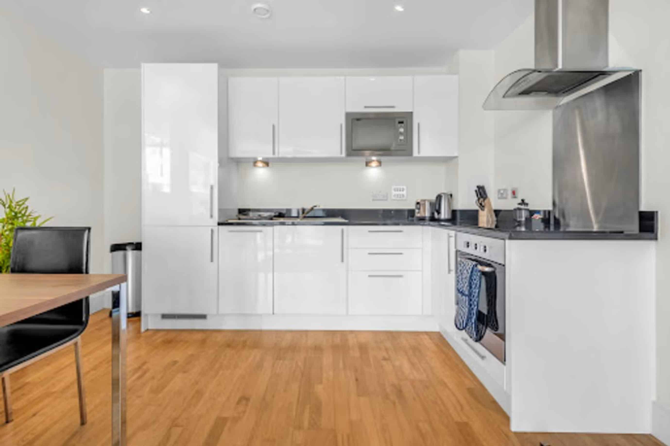 Welcoming 1-bedroom apartment in Canary Wharf near Lanterns Way - undefined - kitchen - Kitchen - 30-12-2024
