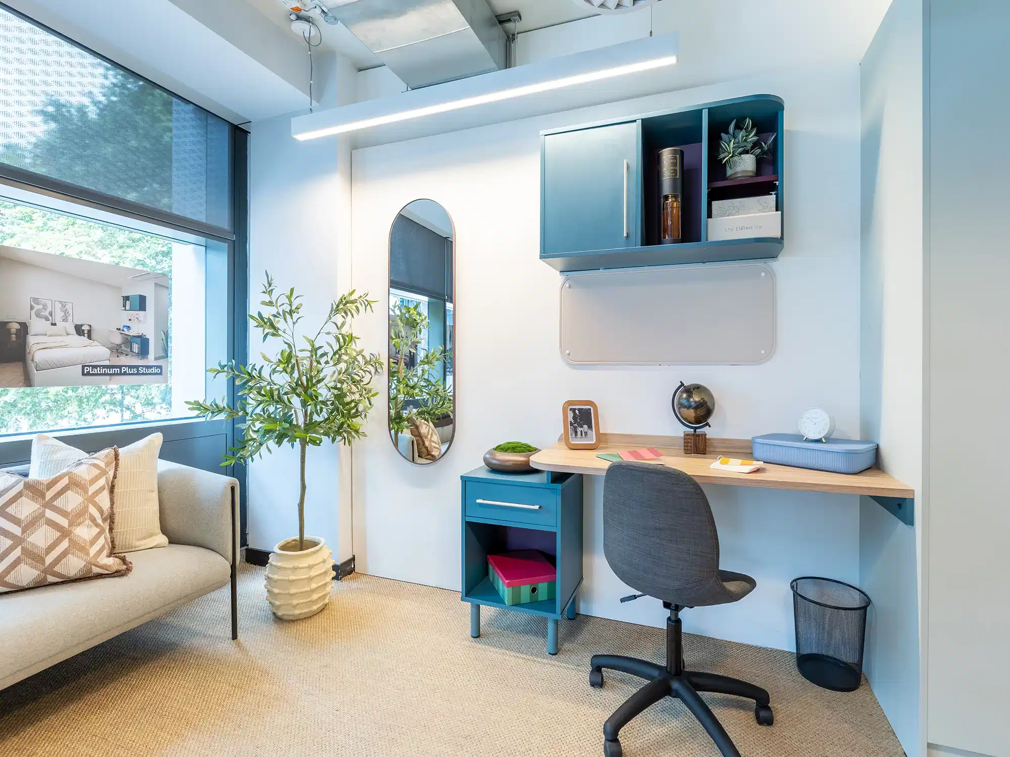 Willen House, London - London, England, United Kingdom - Silver Plus Studio - Amenities