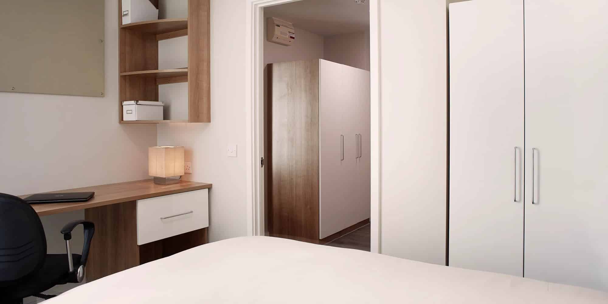 Silver 1 Bed Apartment Private Mid Level