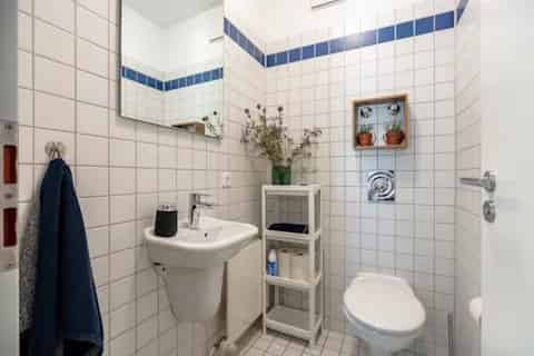 Kitchen?w=400&h=260&fit=crop&q=40&auto=format&trim=auto