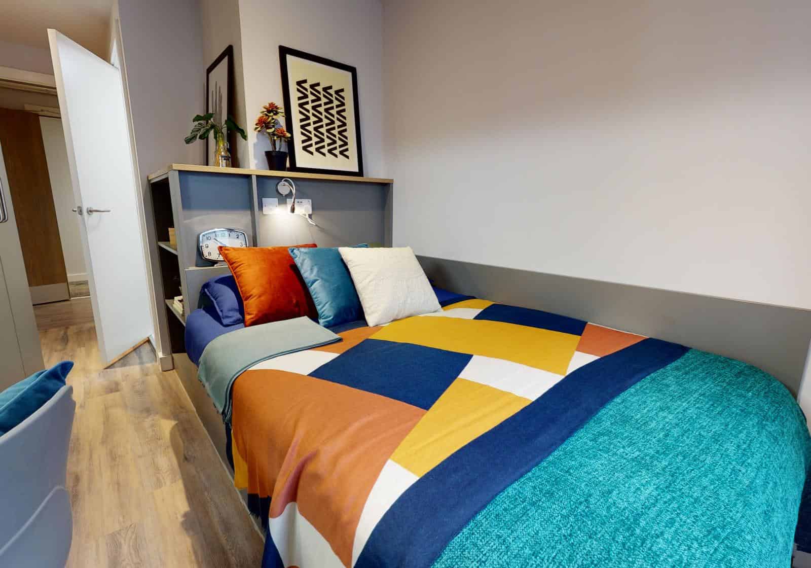 4 Bed Silver En suite 