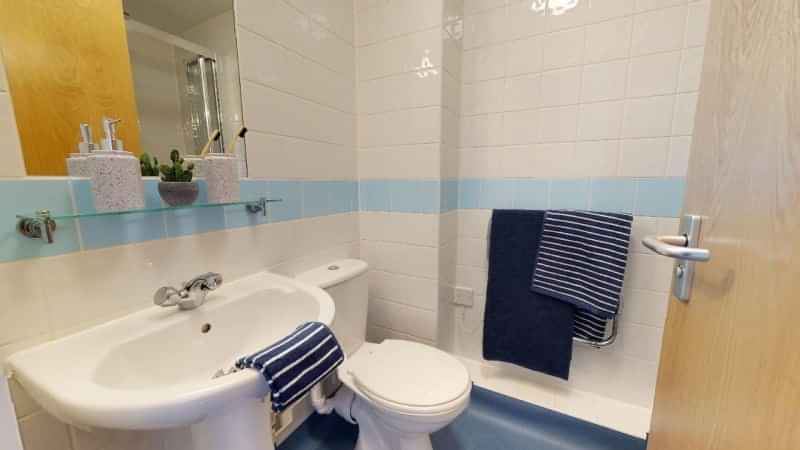 Amenities?w=400&h=260&fit=crop&q=40&auto=format&trim=auto