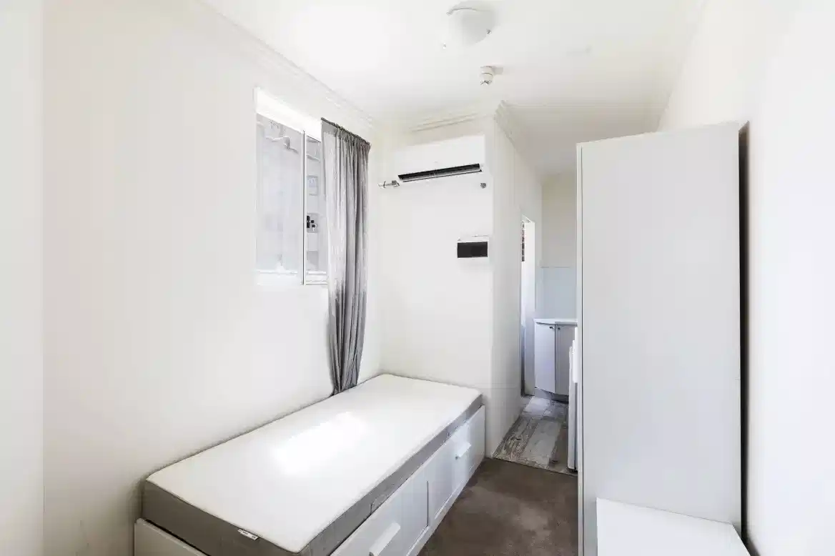 Room in a 51 Bedroom Apartment, 9 Darlinghurst Road, Potts Point NSW Australia 2011 - Sydney, New South Wales, Australia - Single Bed - Bedroom