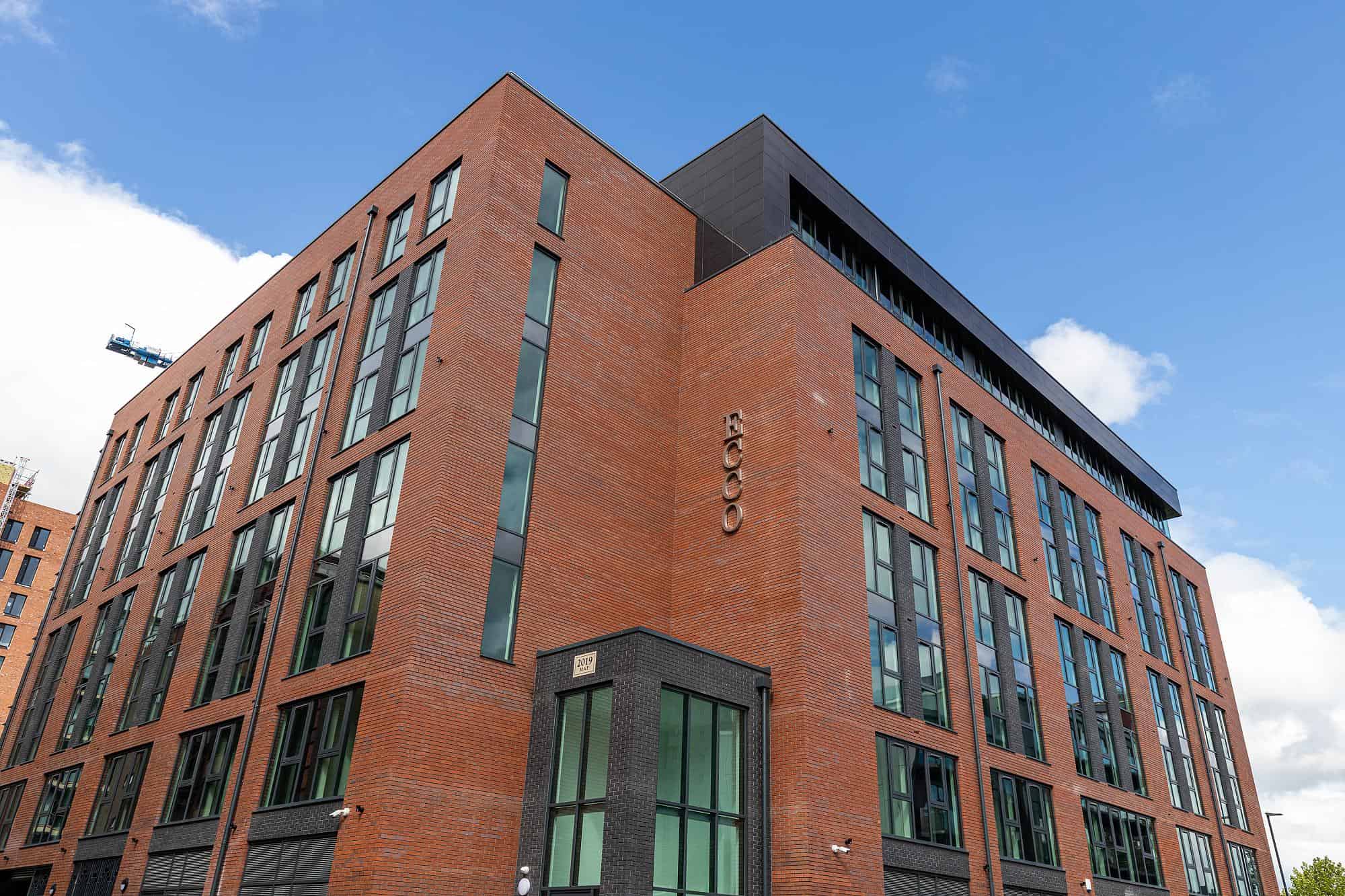 65?w=400&h=260&fit=crop&q=40&auto=format&trim=auto