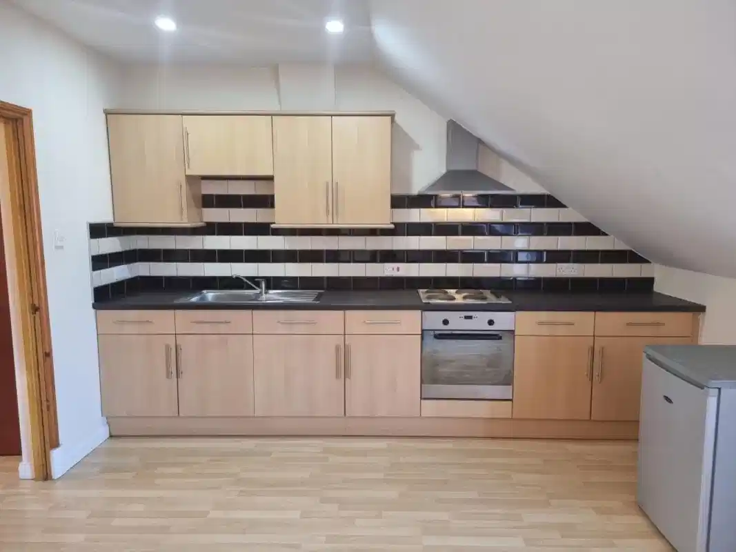 Queens Road, Leicester - Leicester, England, United Kingdom - 1 Bedroom Flat - Kitchen