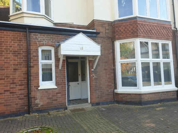 Room?w=400&h=260&fit=crop&q=40&auto=format&trim=auto