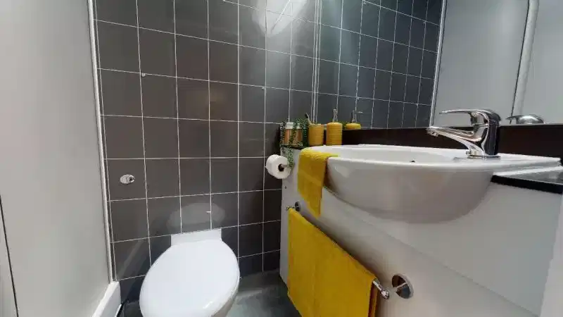 Kitchen?w=400&h=260&fit=crop&q=40&auto=format&trim=auto