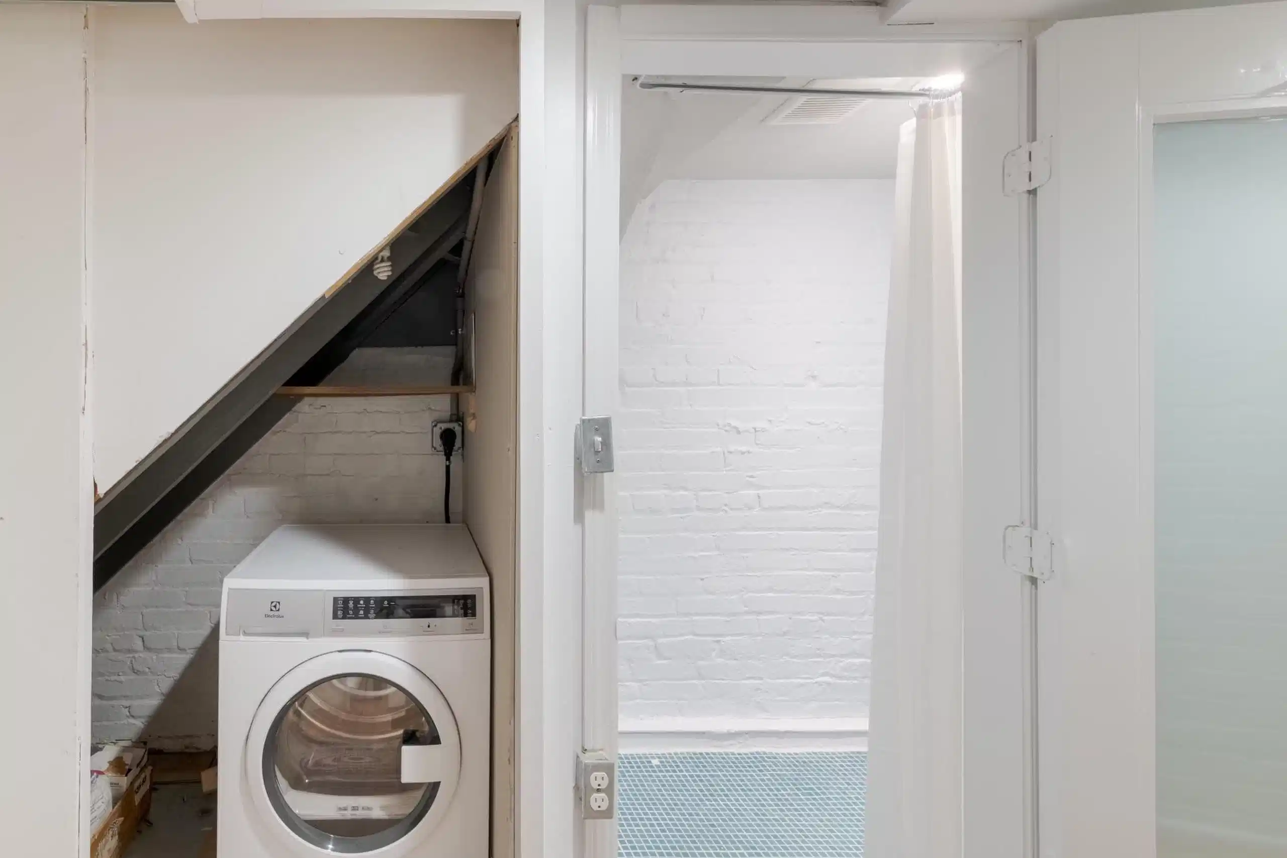 June Homes 20010, Washington DC - Washington DC, District of Columbia, United States - Amenities