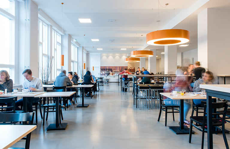 33?w=400&h=260&fit=crop&q=40&auto=format&trim=auto