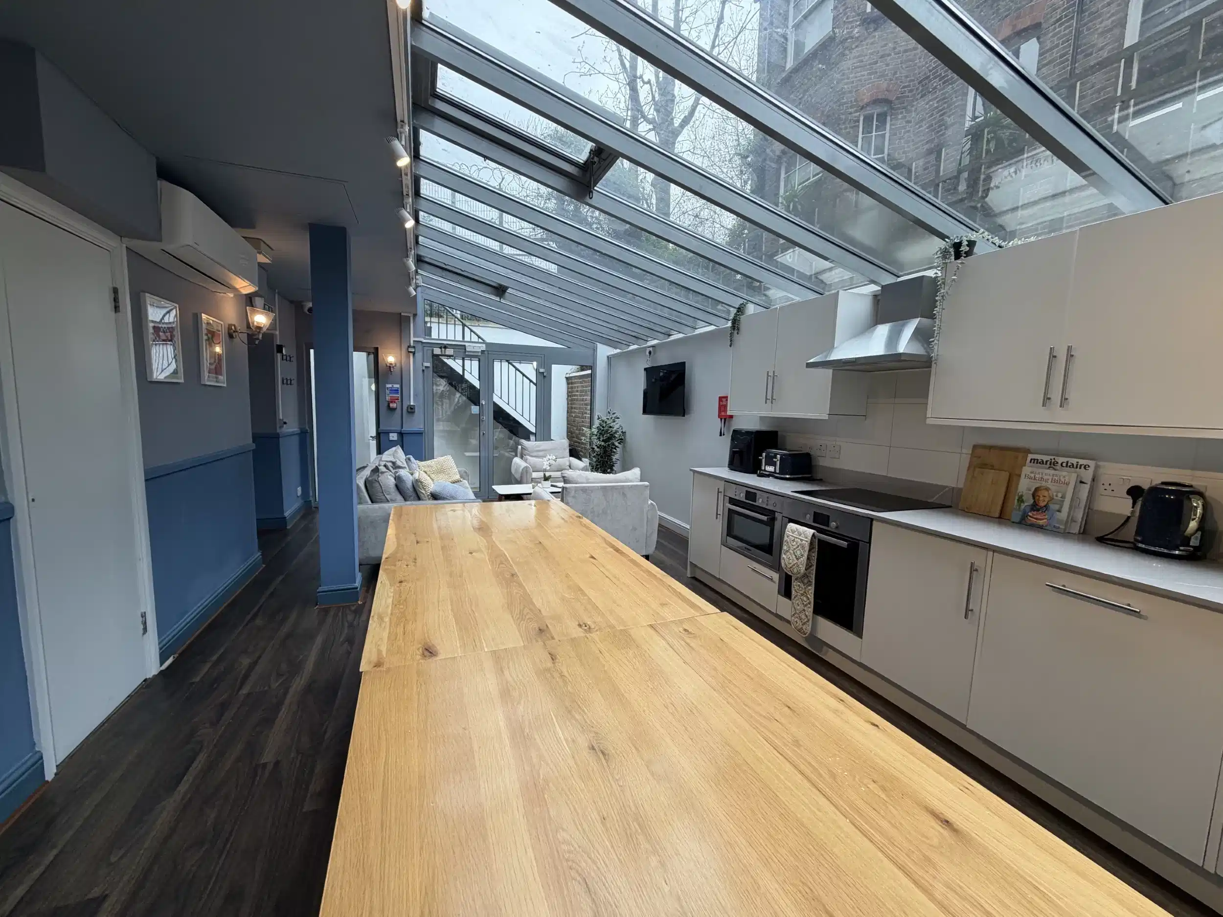 Francis Gardner Studios, London image 32