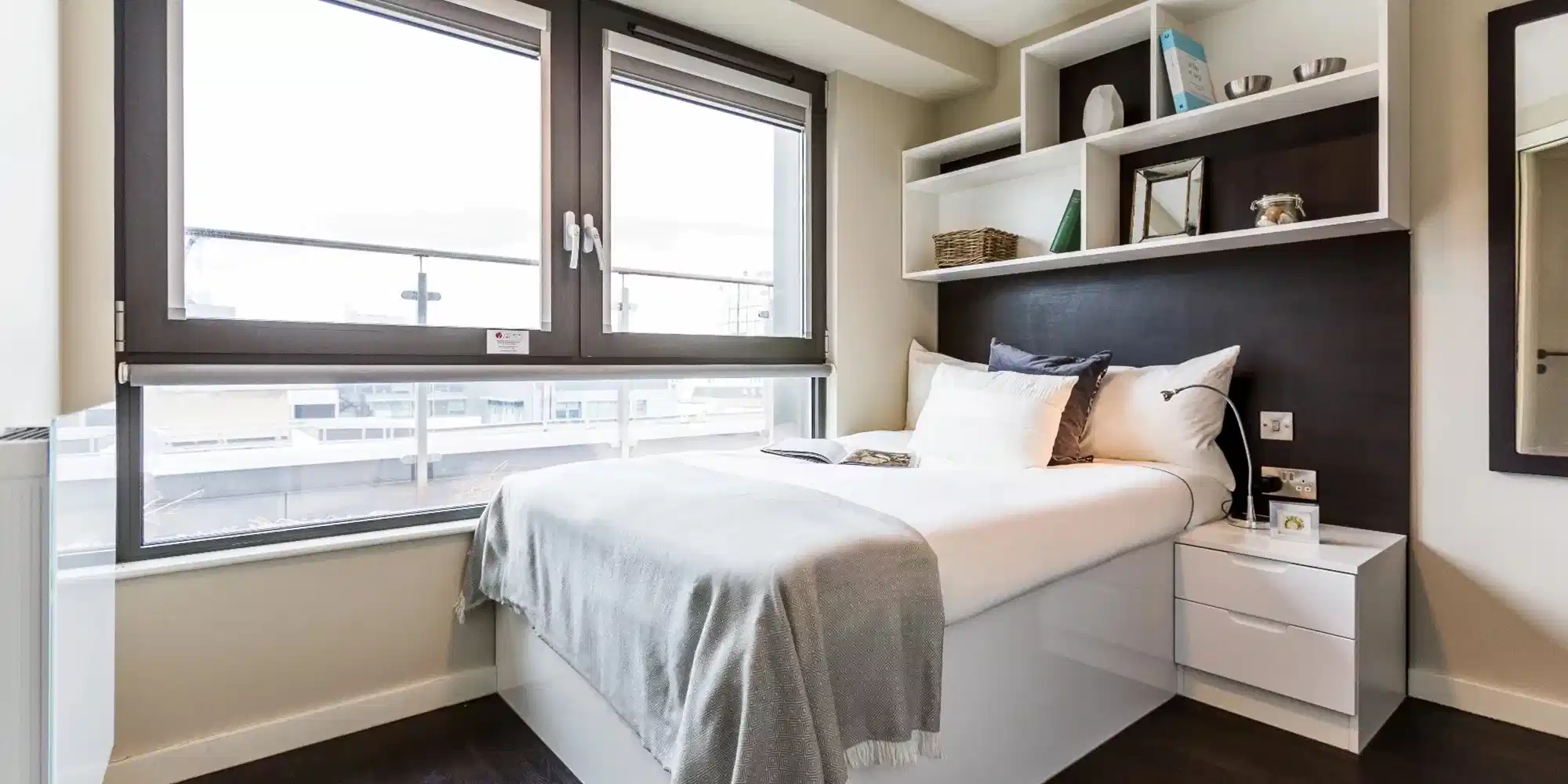 Silver 2 Bed Apartment Lower Level Extra Large Courtyard View