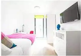 Chapel Street, Salford - Salford, England, United Kingdom - Deluxe En-suite - Bedroom