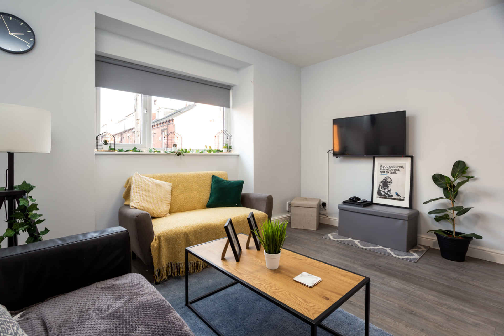 Thornville Court, Leeds - Leeds, England, United Kingdom - Common Area