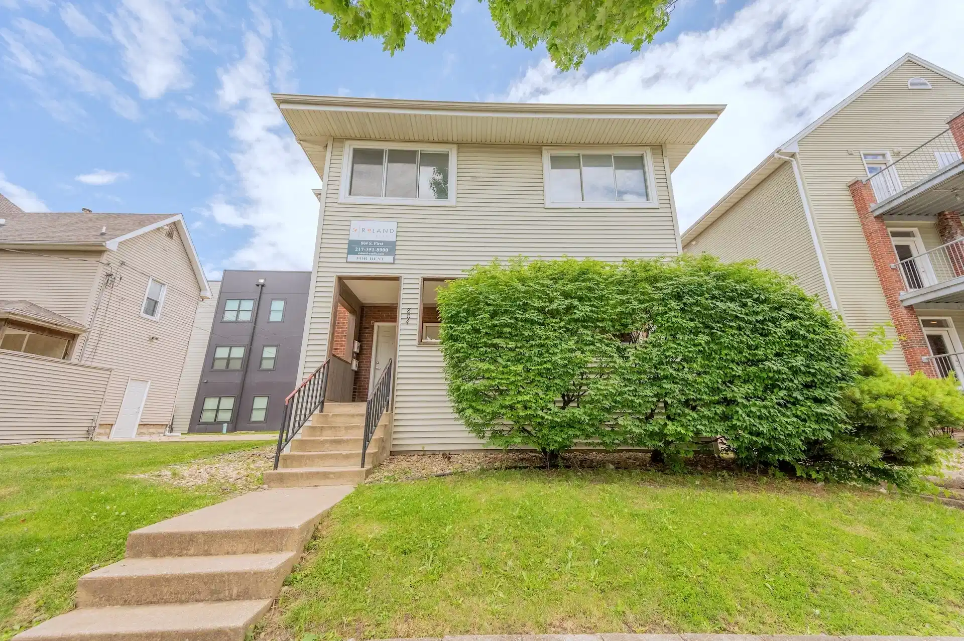 804 S 1st St, Champaign - Champaign, Illinois, United States - Exterior