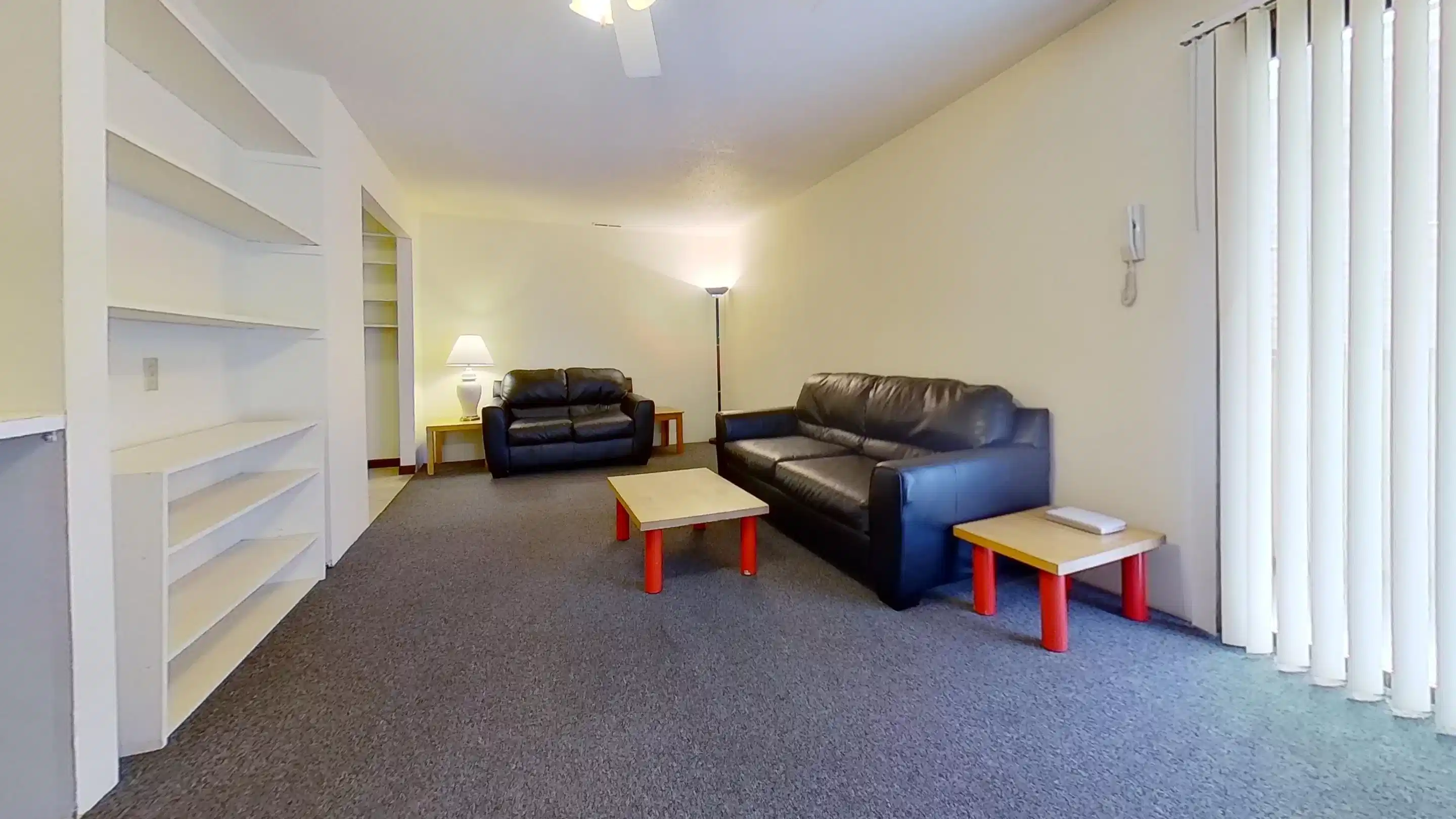 506 E White St-31, Champaign - Champaign, Illinois, United States - 3 Bedrooms 1 Bathroom - Common Area