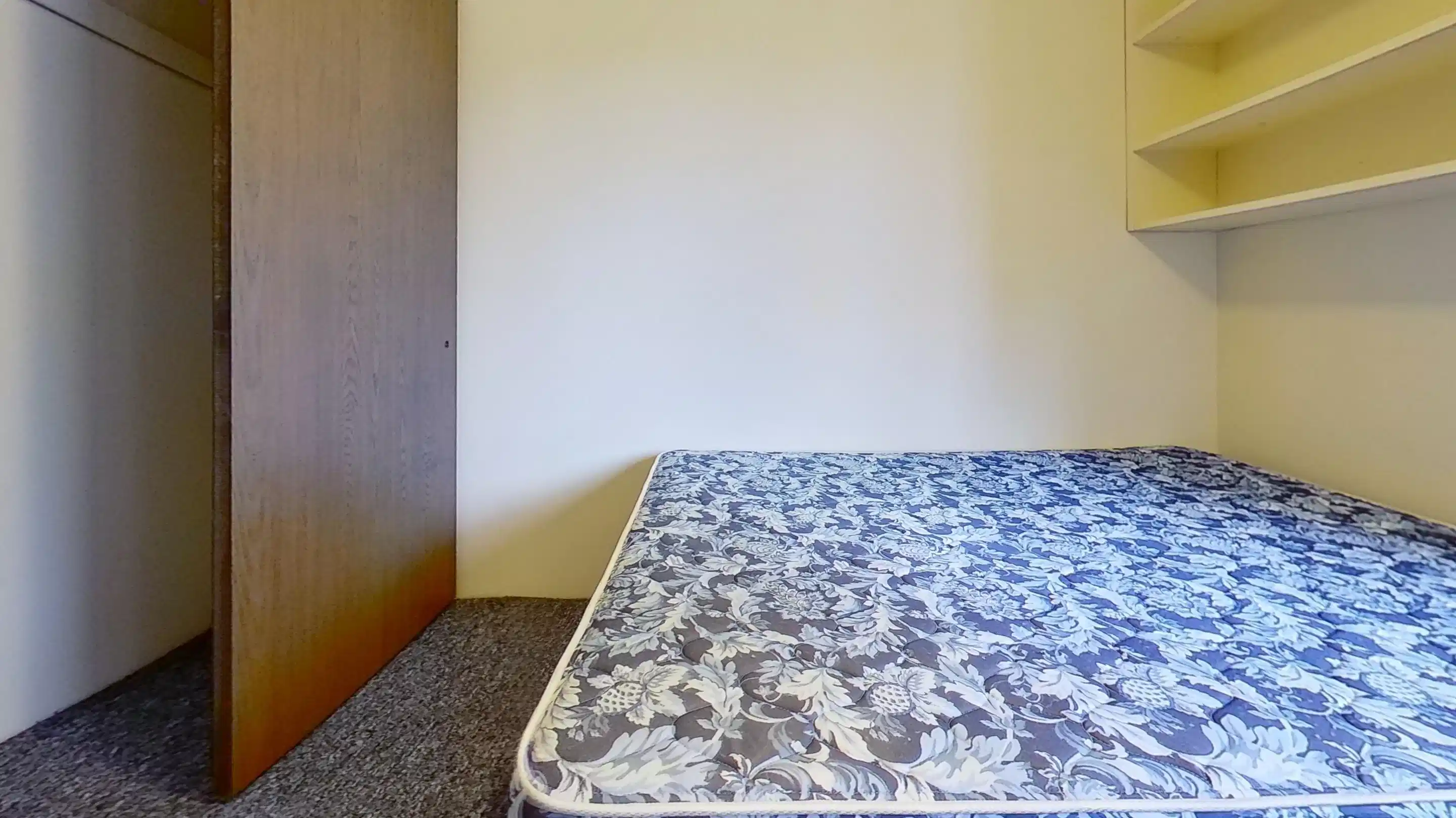 3 Bedrooms 1 Bathroom - Common Area?w=400&h=260&fit=crop&q=40&auto=format&trim=auto