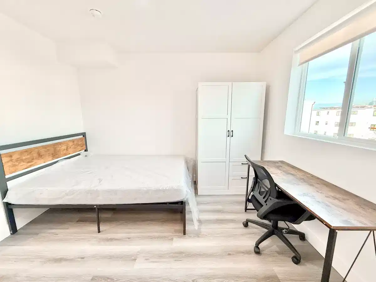 1329 W 36th St, Los Angeles - Los Angeles, California, United States - Bedroom