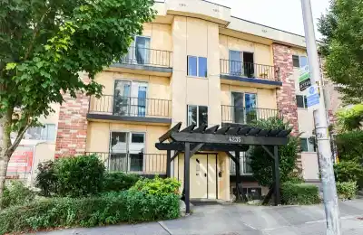 Goss Apartments, Seattle - Seattle, Washington, United States - Exterior