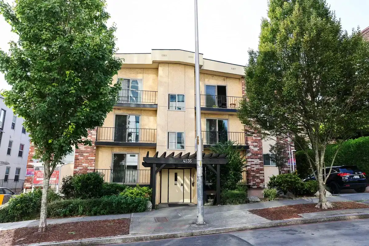 Goss Apartments, Seattle - Seattle, Washington, United States - Exterior