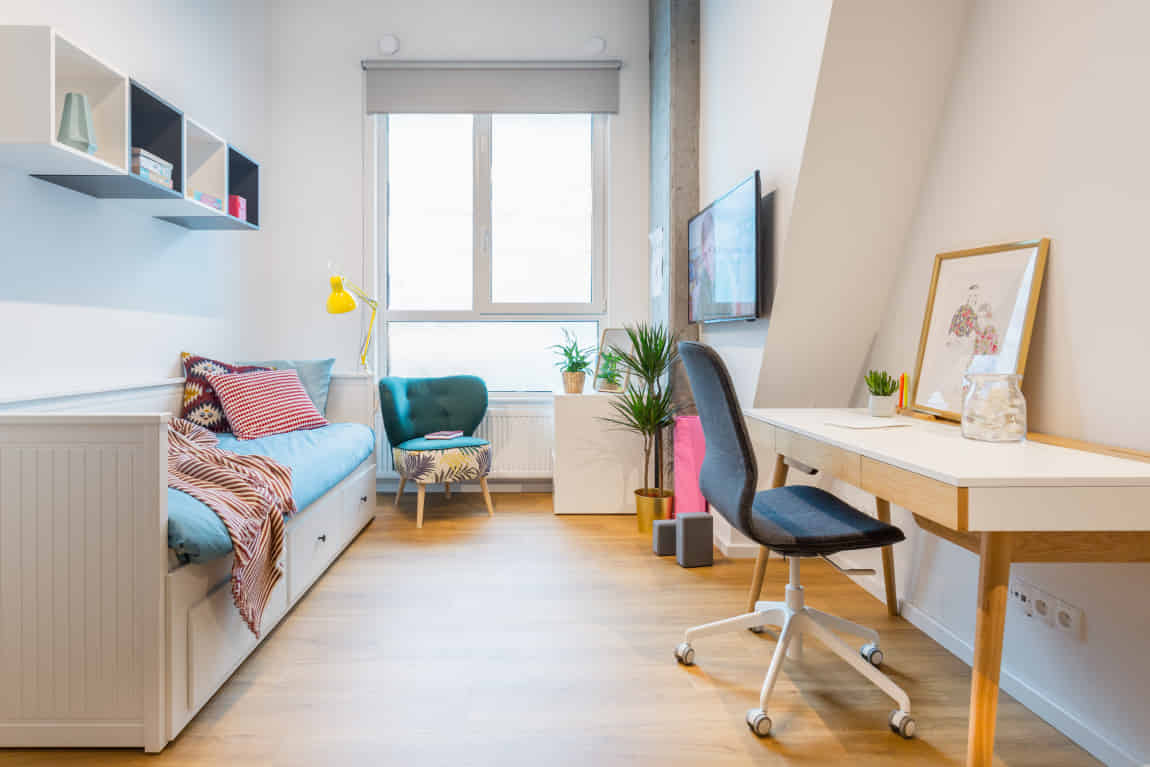 Common Area?w=400&h=260&fit=crop&q=40&auto=format&trim=auto