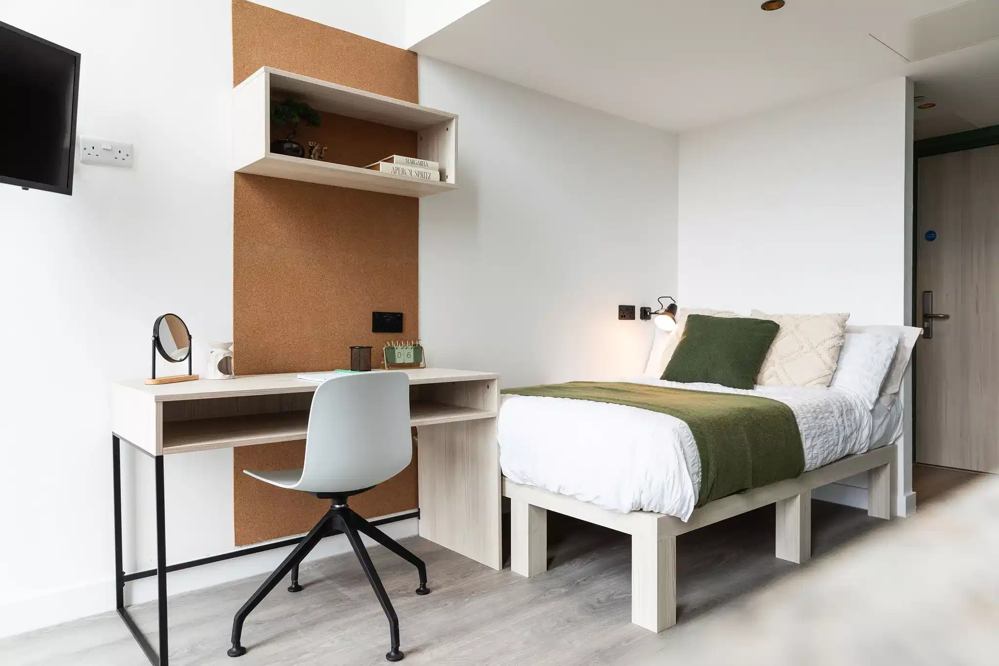 Penthouse Studio