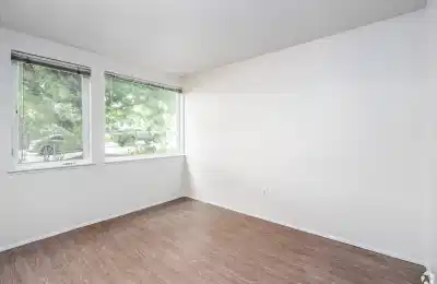 Verve Flats, Seattle - Seattle, Washington, United States - Bedroom