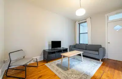 June Homes 60614, Chicago - Chicago, Illinois, United States - Amenities