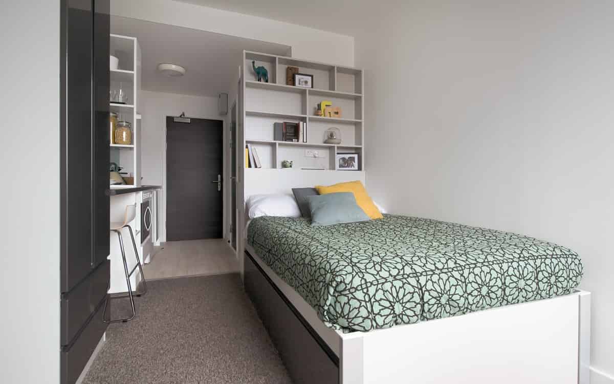 Premium Studio (Clifton House)