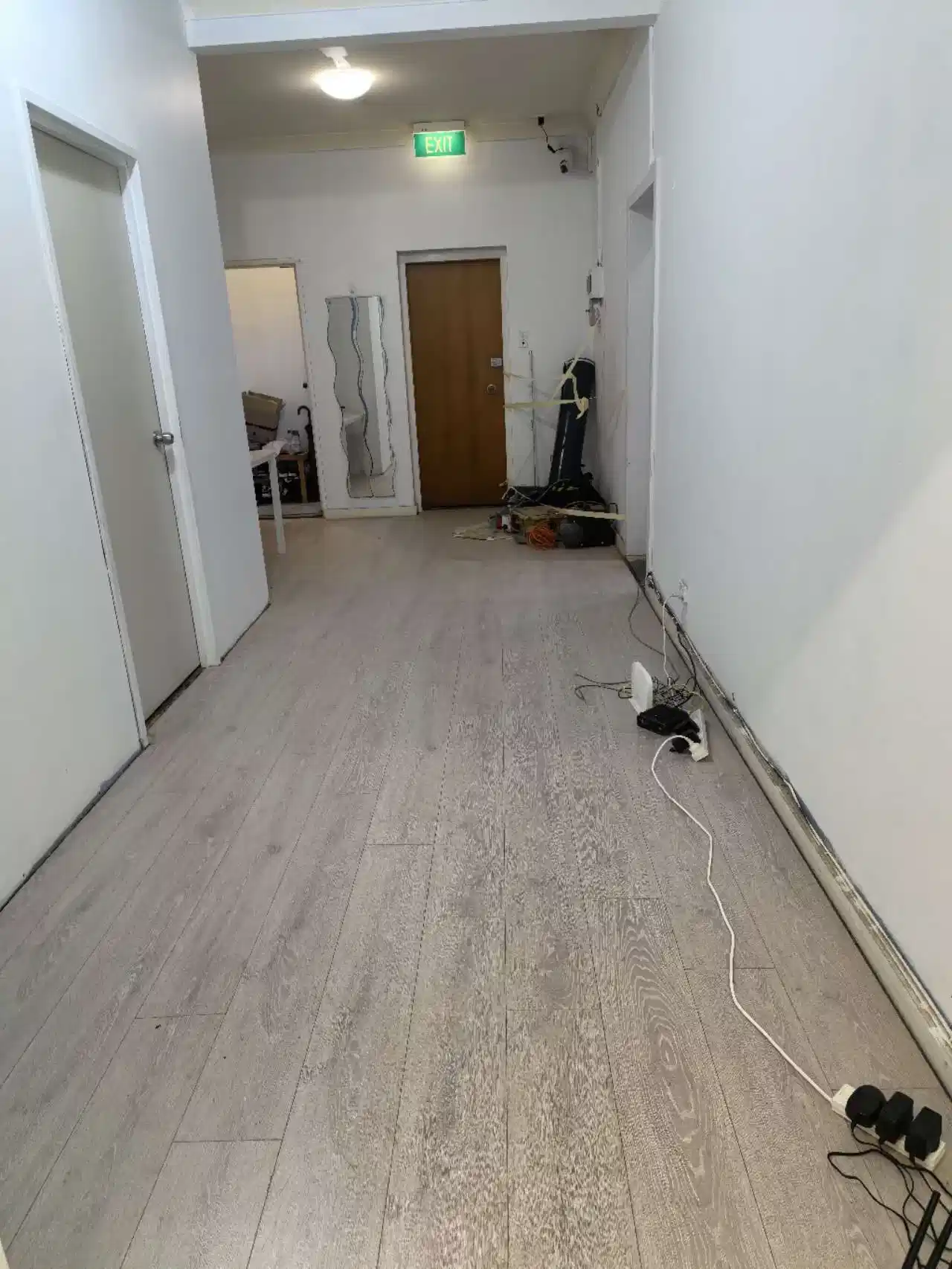 Studio - Amenities?w=400&h=260&fit=crop&q=40&auto=format&trim=auto