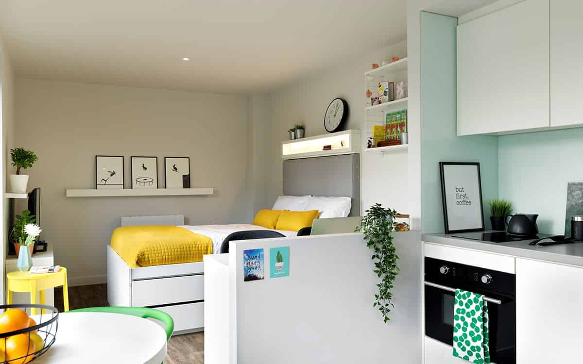 Amenities?w=400&h=260&fit=crop&q=40&auto=format&trim=auto