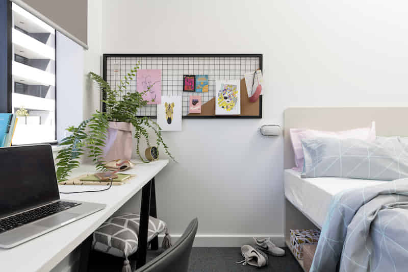 Studio XL(No Kitchen)