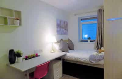 Thimbler Road, Coventry - Coventry, England, United Kingdom - Bedroom
