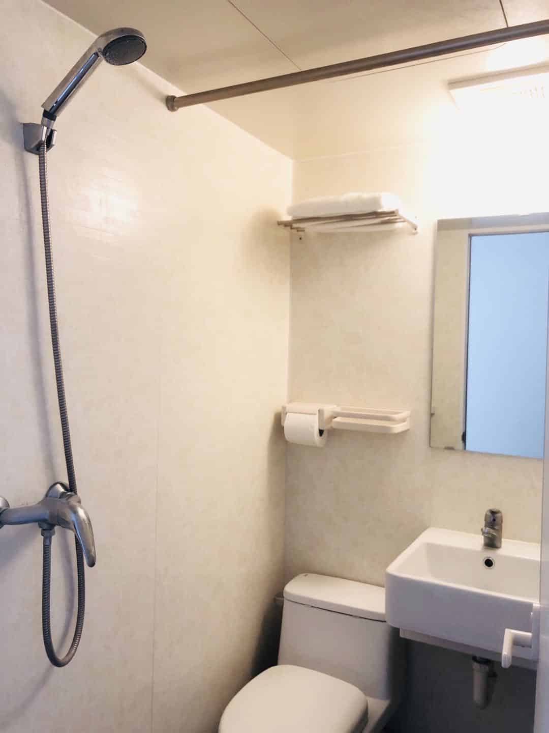 Prior Deram Walk, Coventry - Coventry, England, United Kingdom - Bathroom