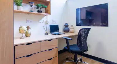 Amenities?w=400&h=260&fit=crop&q=40&auto=format&trim=auto