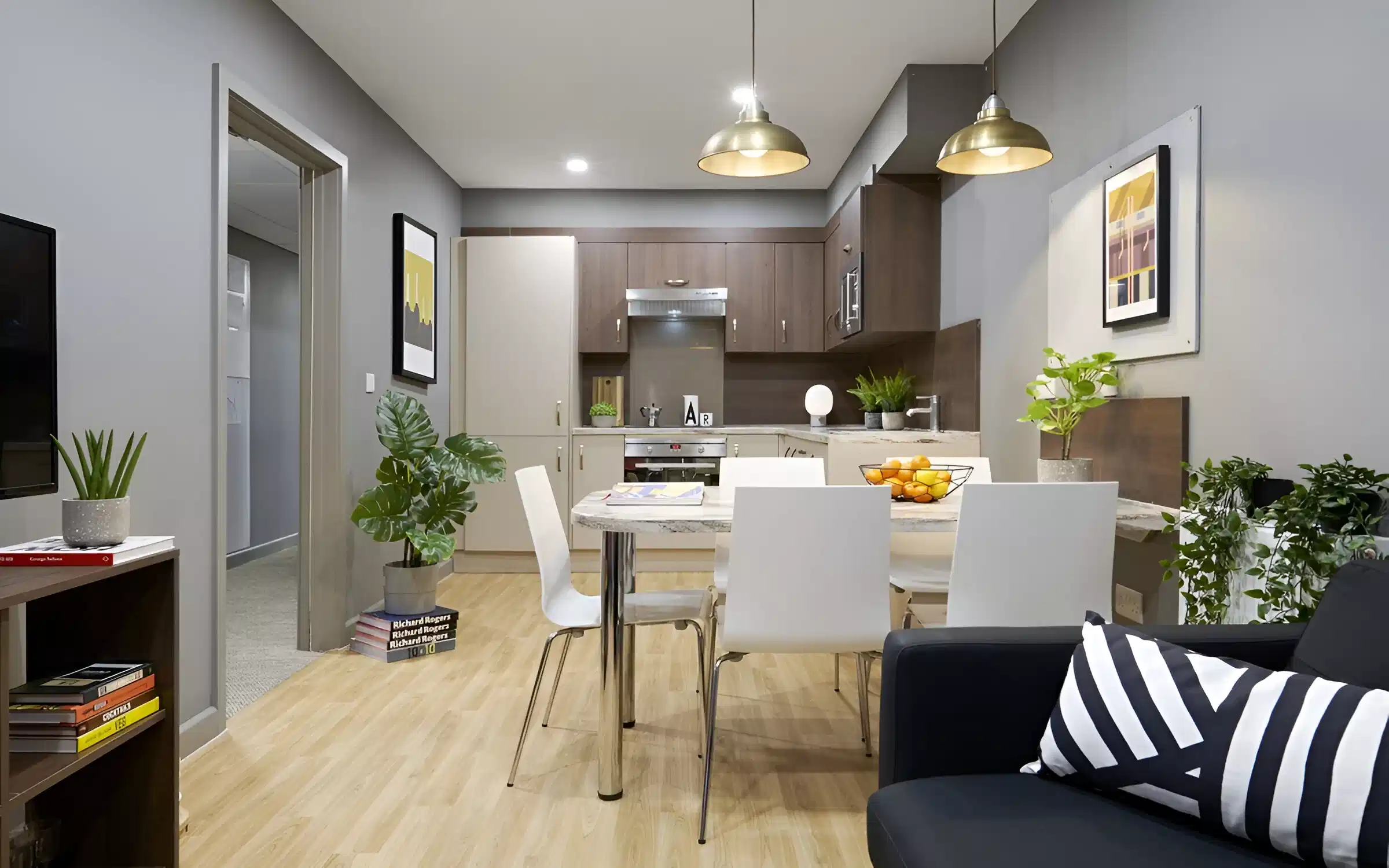 Kitchen?w=400&h=260&fit=crop&q=40&auto=format&trim=auto
