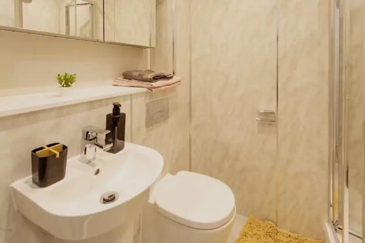 Common Area?w=400&h=260&fit=crop&q=40&auto=format&trim=auto