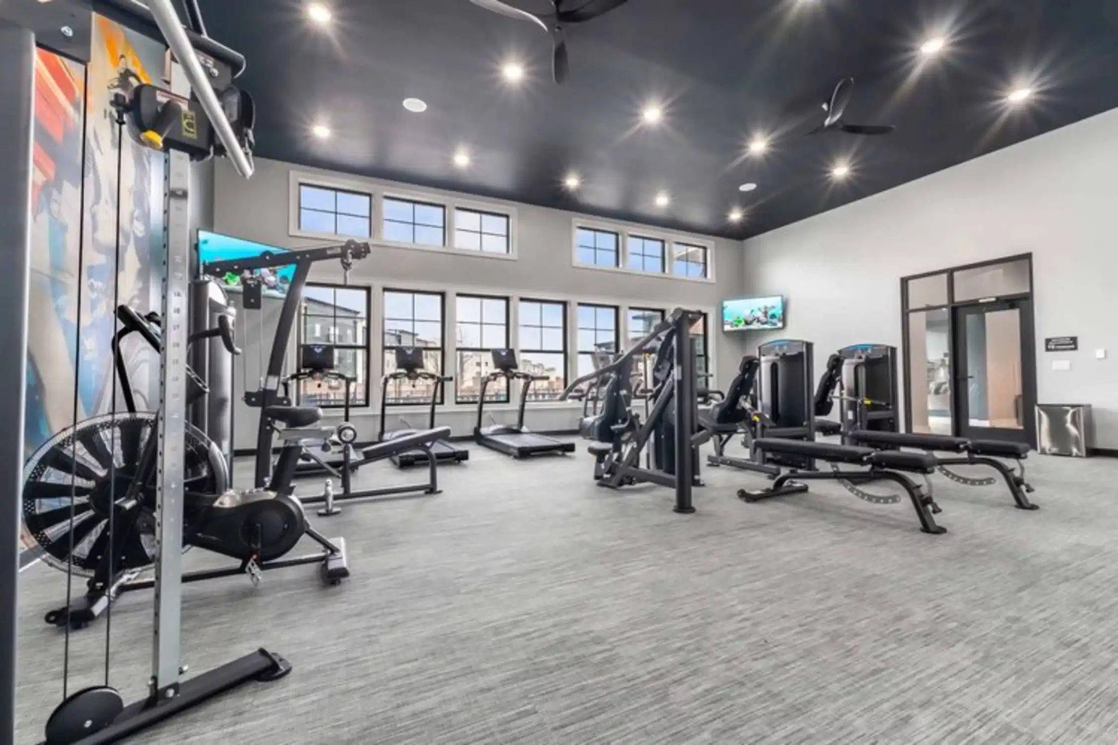 Amenities?w=400&h=260&fit=crop&q=40&auto=format&trim=auto