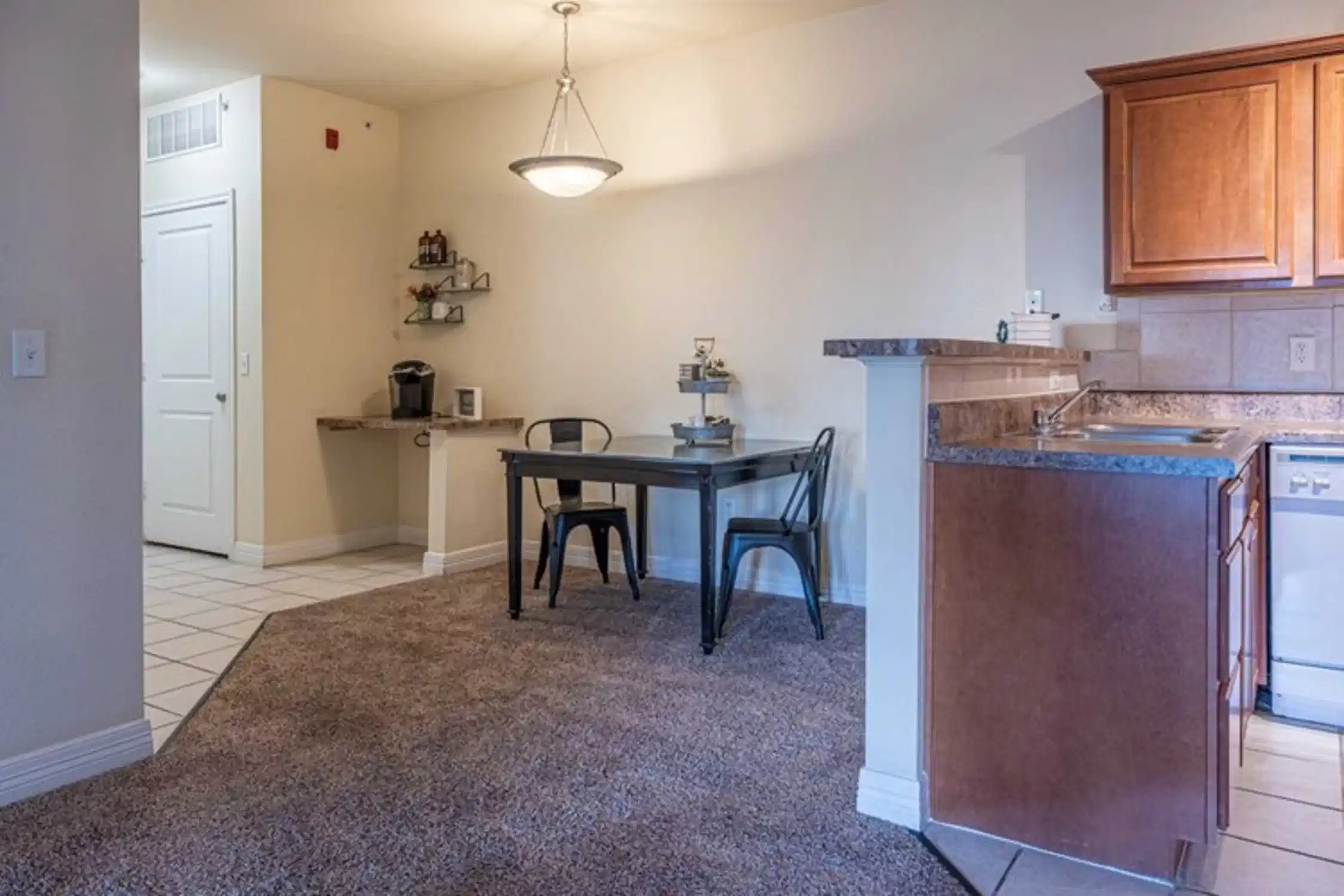Devonshire Apartments, Greenwood 4