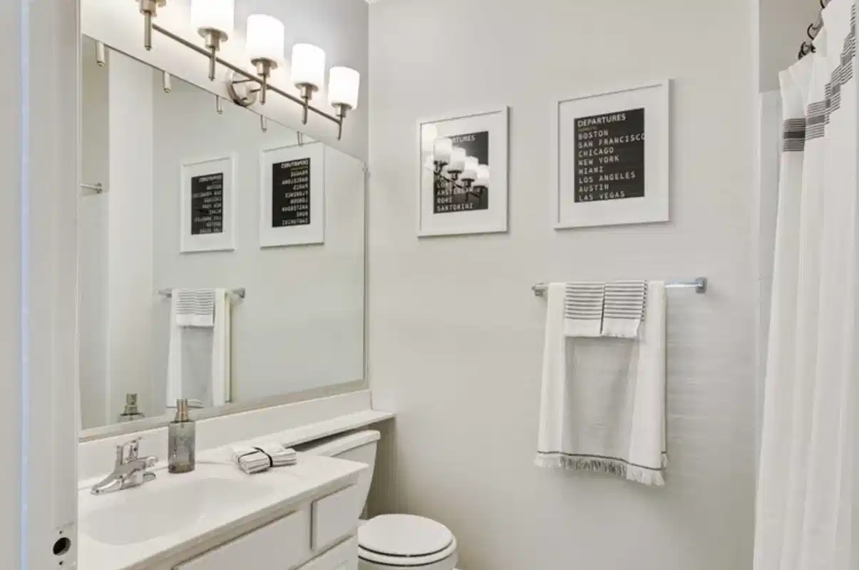 Spring House at Brandywine, West Chester - West Chester, Ohio, United States - Bathroom