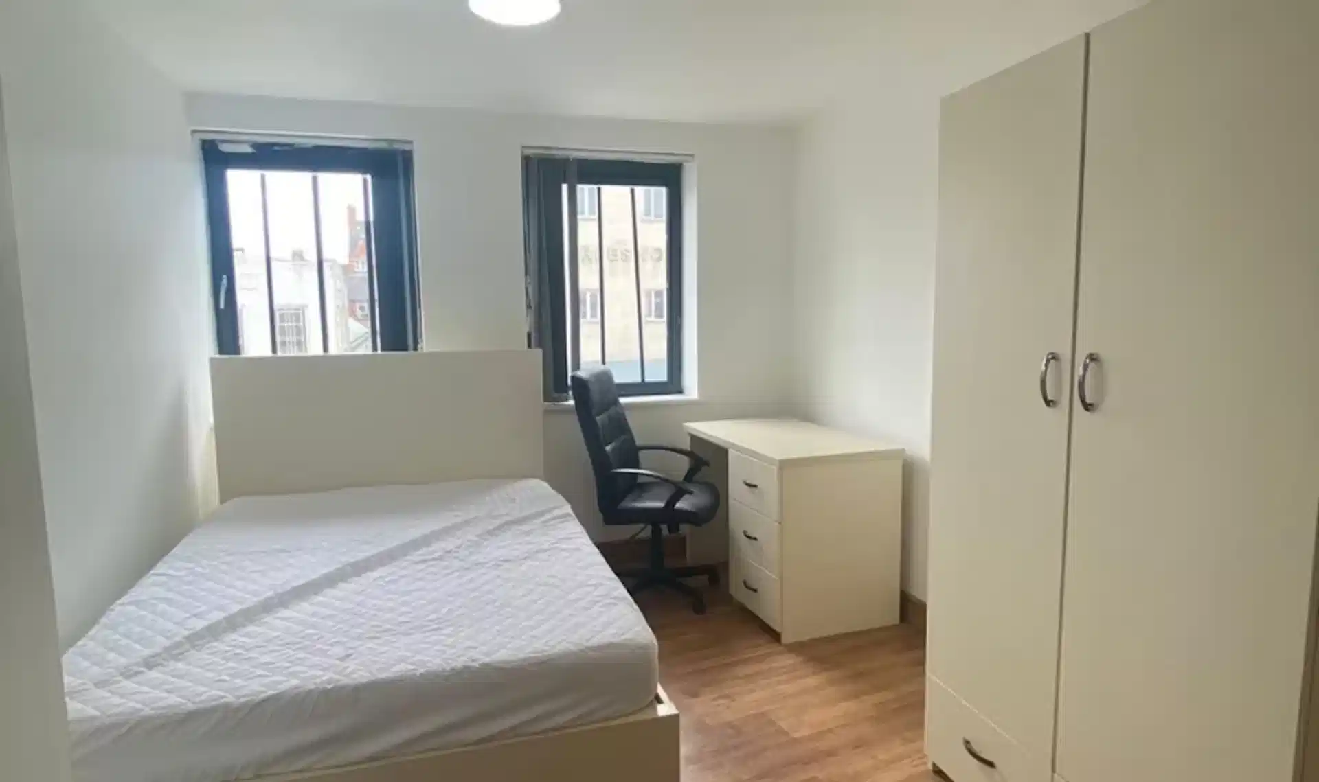 120 Charles Street, Leicester - Leicester, England, United Kingdom - 1 Bed Penthouse Apartment - Bedroom