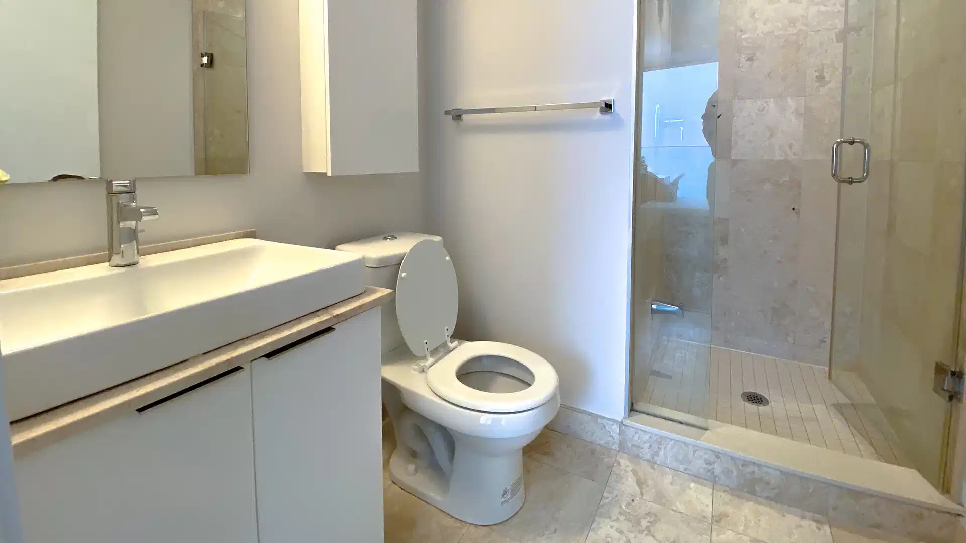 Amenities?w=400&h=260&fit=crop&q=40&auto=format&trim=auto