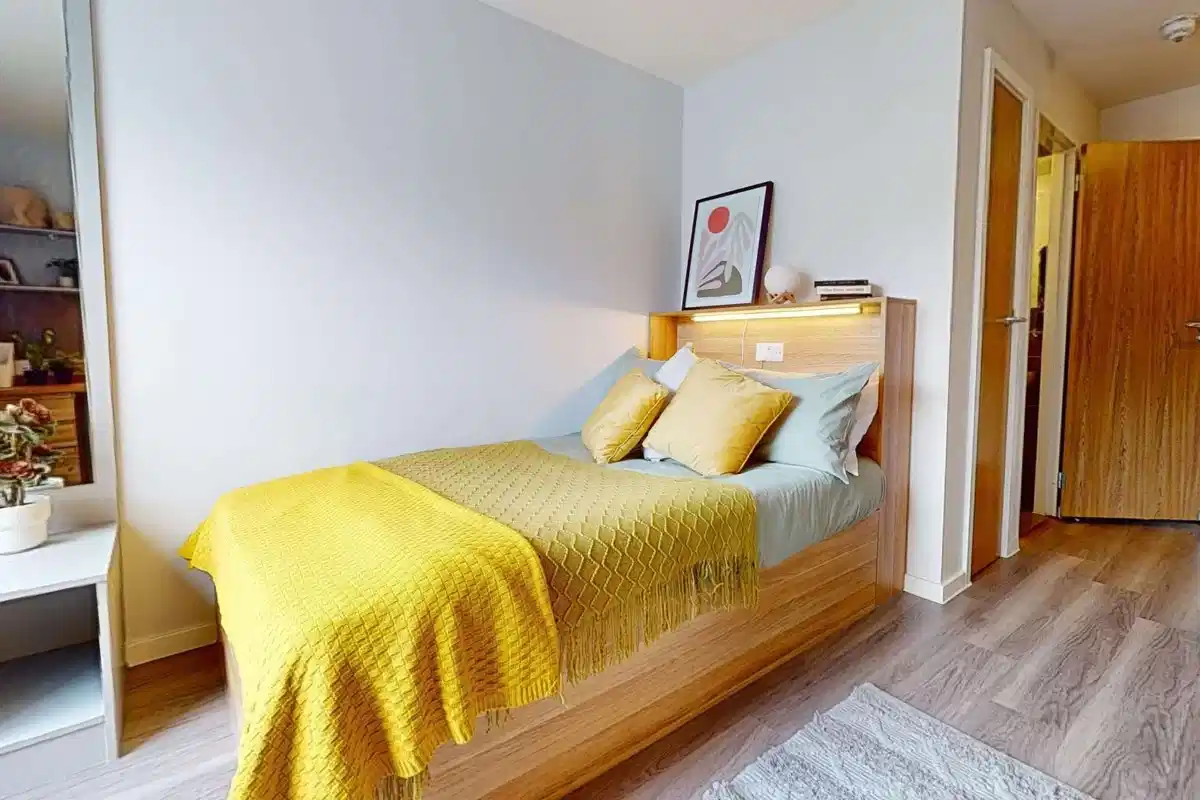 Kitchen?w=400&h=260&fit=crop&q=40&auto=format&trim=auto