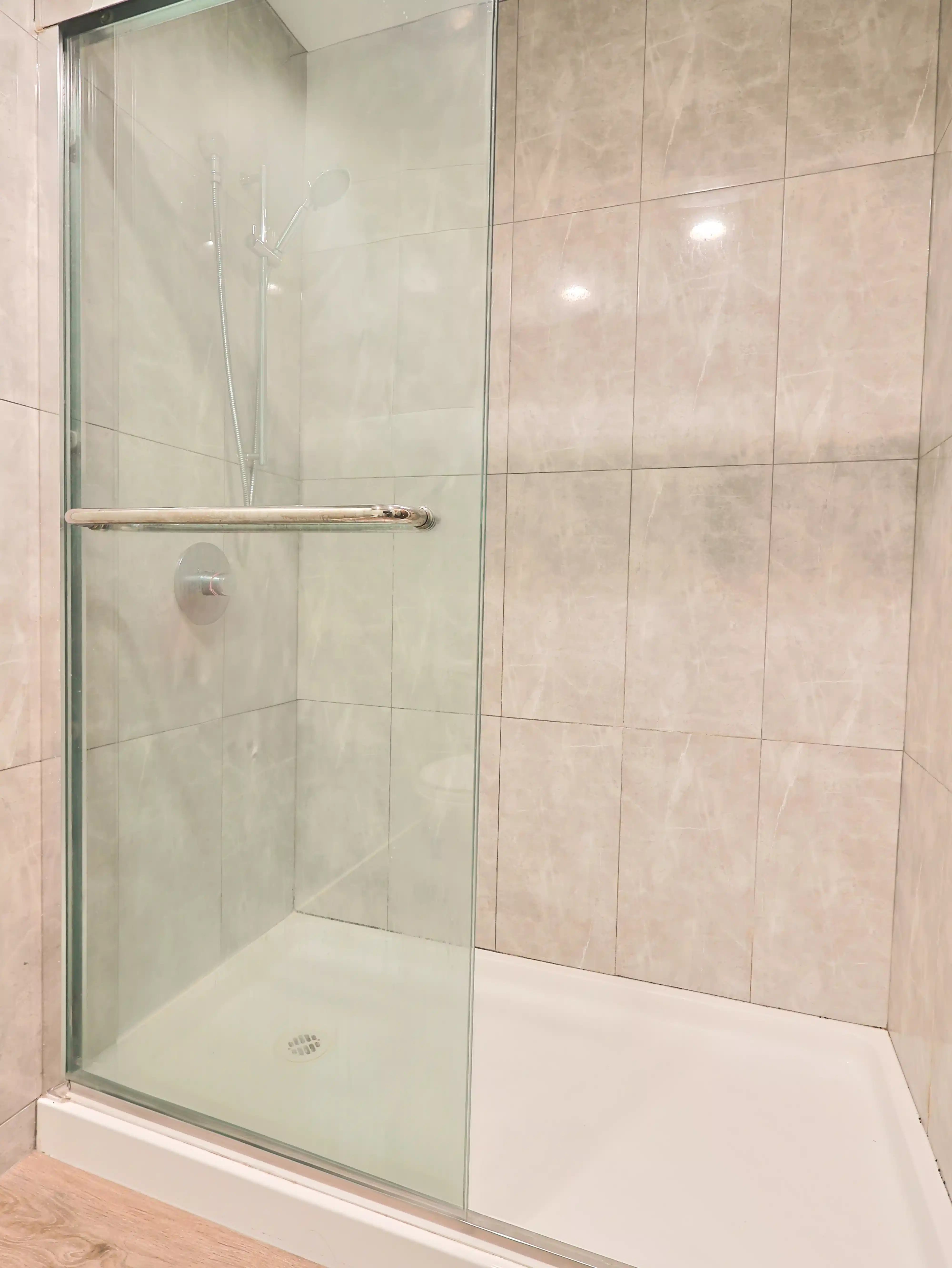 Amenities?w=400&h=260&fit=crop&q=40&auto=format&trim=auto