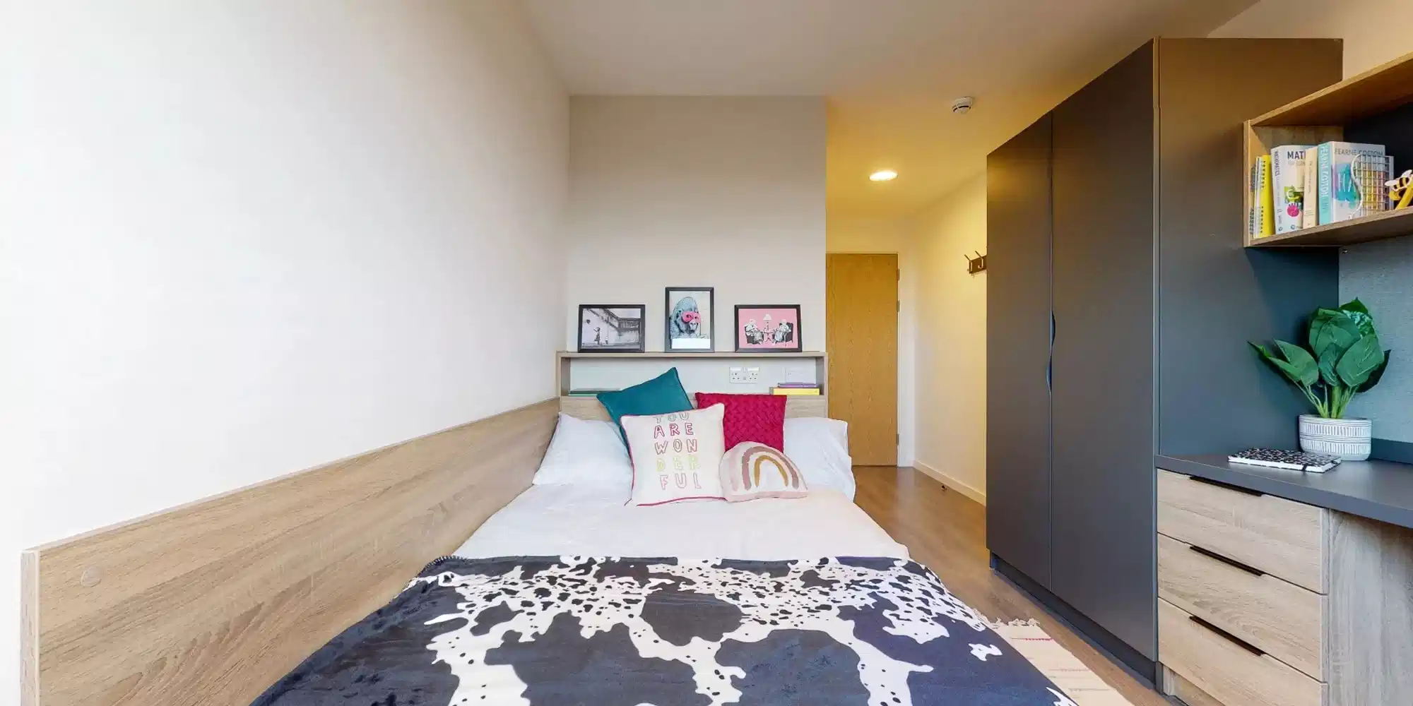 Silver Ensuite Upper Level