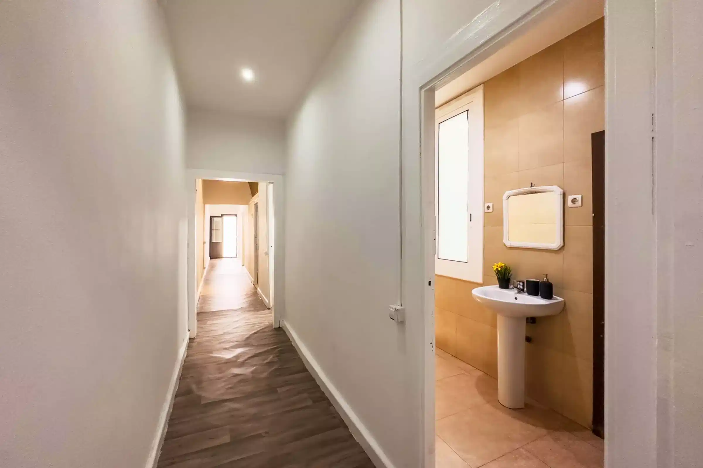 Private Room (8 Bed 1 Bath) - Kitchen?w=400&h=260&fit=crop&q=40&auto=format&trim=auto