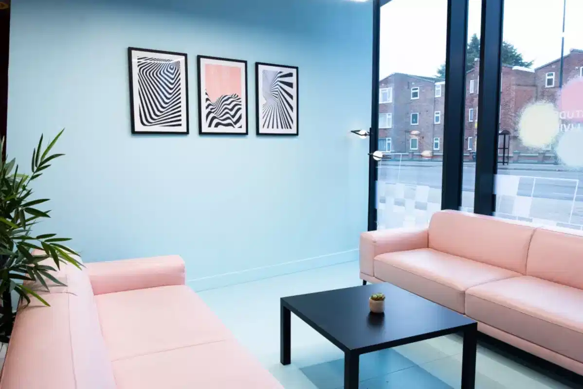 Luxurio, Loughborough 4